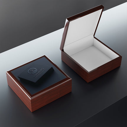 LUNVERO Luxury Jewelry Box – Matte Black with Embossed Logo