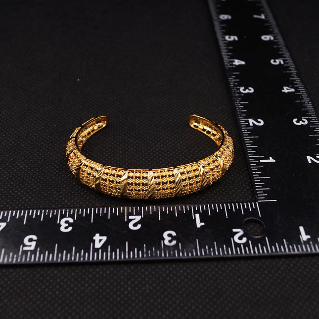 Zhuerrui Factory Plating Gold Alloy Jewelry Sets Hollow Out Bracelet Jewelry Set Exquisite Woman Christmas Gifts Party B0231