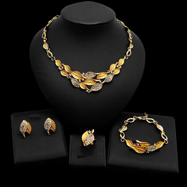 Zhuerrui Dubai Simple Copper Ring Jewelry Four-piece Set Hollow Copper Ring Insect Shape Pendant Women Leisure Necklace