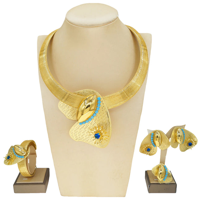 Zhuerrui's New Unique Set of Four Pieces of Jewelry with Unique Styling Is Designed As a Retro Luxury Wedding Anniversary Gift