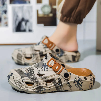 New Men Clogs Luxury Design Summer Shoes Sandals Daily Walking Beach Indoor Footwear Size 39-46 Comfortable Men Shoes Slippers