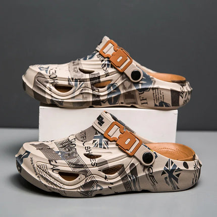 New Men Clogs Luxury Design Summer Shoes Sandals Daily Walking Beach Indoor Footwear Size 39-46 Comfortable Men Shoes Slippers
