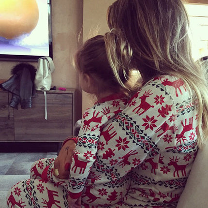 Christmas Parent-Child Long Sleeve Cotton Suit – Comfortable Home Wear for All