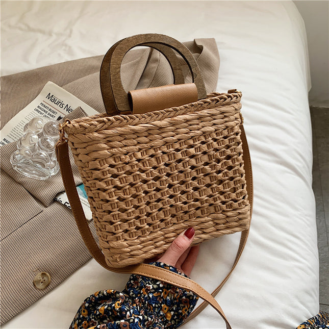 Woven Horizontal Square Handbag – Elegant & Functional