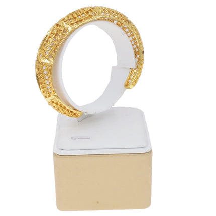 Zhuerrui Factory Plating Gold Alloy Jewelry Sets Hollow Out Bracelet Jewelry Set Exquisite Woman Christmas Gifts Party B0231