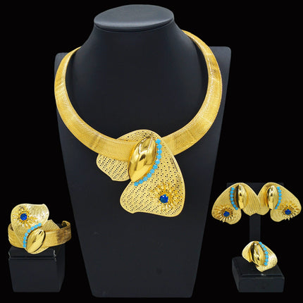 Zhuerrui's New Unique Set of Four Pieces of Jewelry with Unique Styling Is Designed As a Retro Luxury Wedding Anniversary Gift