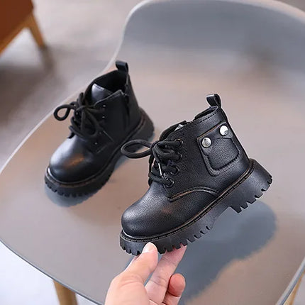Fashionable high-top shoes for kids, minimalist and atmospheric casual boots for girls, princess shoes, new style short boots.