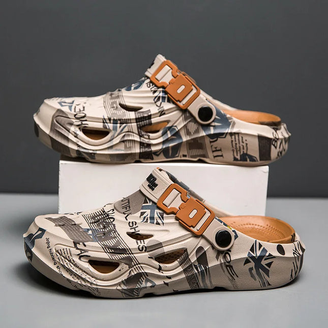 New Men Clogs Luxury Design Summer Shoes Sandals Daily Walking Beach Indoor Footwear Size 39-46 Comfortable Men Shoes Slippers