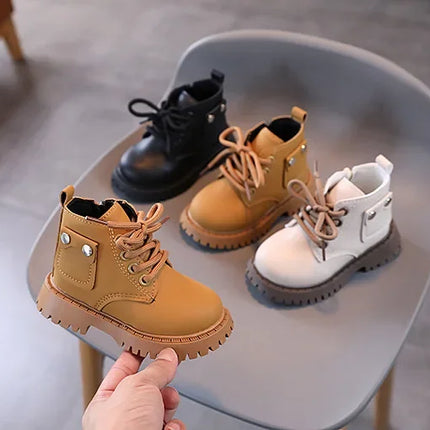 Fashionable high-top shoes for kids, minimalist and atmospheric casual boots for girls, princess shoes, new style short boots.