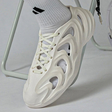 Summer Men's Classic Hollow Sandals Anti slip Beach Hole Shoes Lace up Sports Sandals Outdoor Lightweight Water Garden Shoes