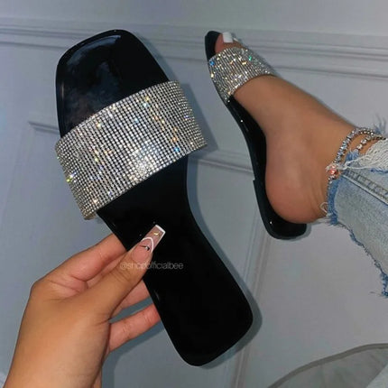 Women Slippers 2025 New Shiny Rhinestone Slippers Fashion Outdoor Women Shoes Female Casual Beach Flat Sandals Slides Women