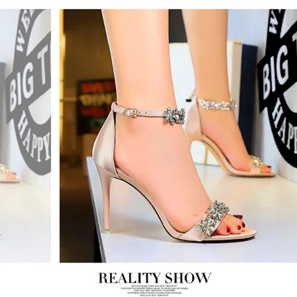 Soft Silk Open Toe Women Sandals 2024 Summer Luxury Crystal Ankle Buckle High Heels Shoes Bride Party Lady Green Red Black Pumps