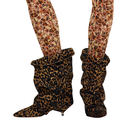 Arden Furtado 2025 Spring leopard print Large tubular boots Pointed toe Slip-on Pleated Middle heel Modern boots Short boots
