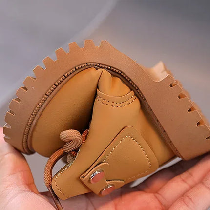 Fashionable high-top shoes for kids, minimalist and atmospheric casual boots for girls, princess shoes, new style short boots.