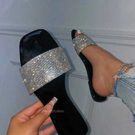 Women Slippers 2025 New Shiny Rhinestone Slippers Fashion Outdoor Women Shoes Female Casual Beach Flat Sandals Slides Women