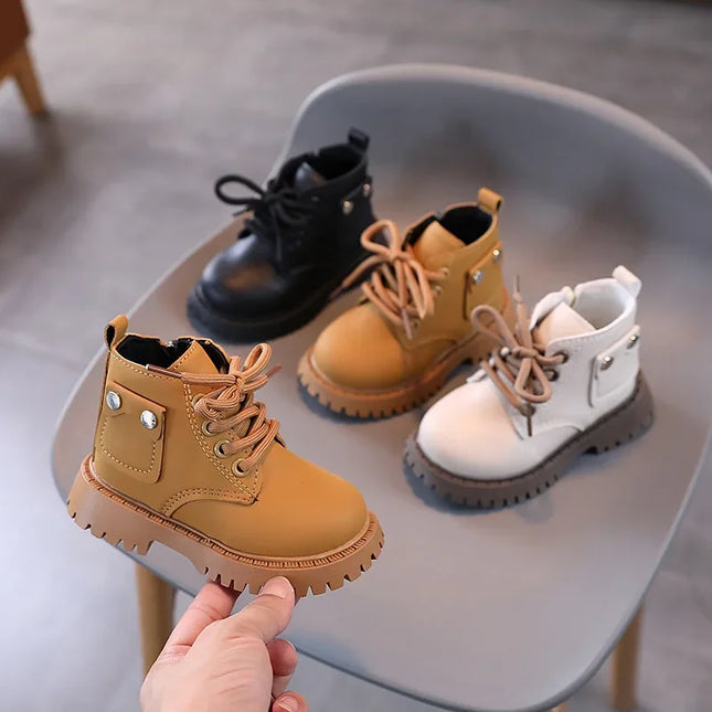 Fashionable high-top shoes for kids, minimalist and atmospheric casual boots for girls, princess shoes, new style short boots.