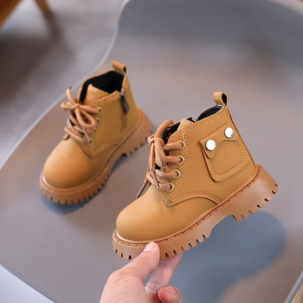 Fashionable high-top shoes for kids, minimalist and atmospheric casual boots for girls, princess shoes, new style short boots.