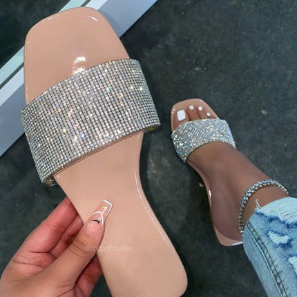 Women Slippers 2025 New Shiny Rhinestone Slippers Fashion Outdoor Women Shoes Female Casual Beach Flat Sandals Slides Women