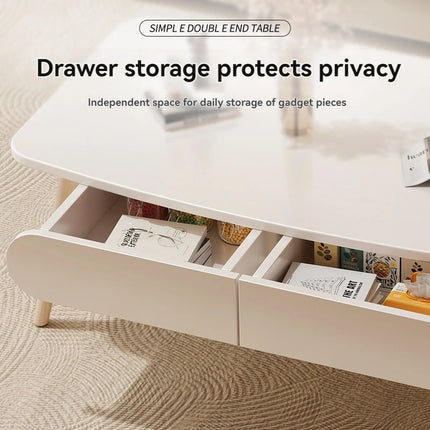 Table à thé, maison moderne, salon, petit appartement, table basse simple, balcon célèbre sur Internet, chambre, assis sur le sol,